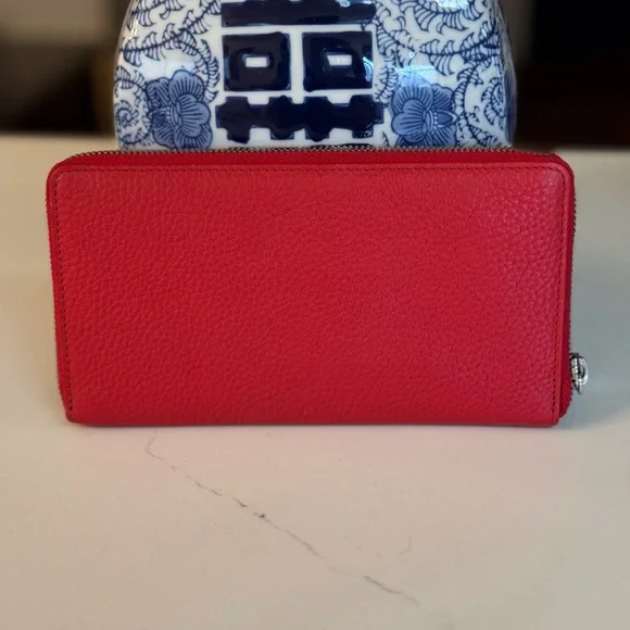 ❤️ NWOT VALENTINA ZIP AROUND RED LEATHER WALLET! - Picture 3 of 10
